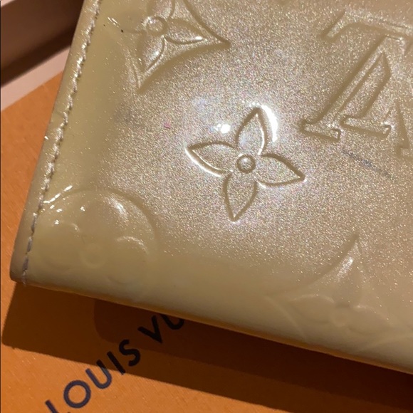 LV vernis card holder - Picture 4 of 8